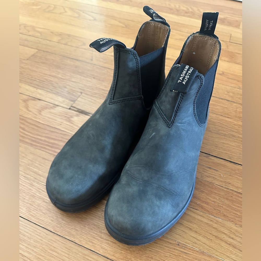 Blundstone - Men’s Classic Leather Chelsea Boots - Rustic Black - 10.5